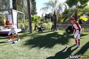 Original 2000 px/ 1333 px