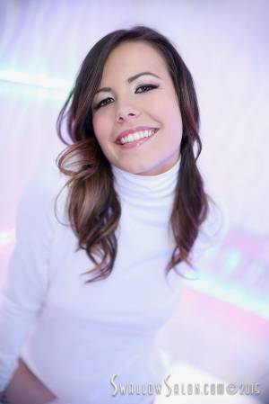 #SwallowSalon Lyla Dean