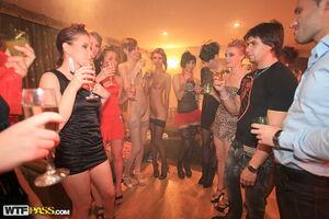 Original 1600 px/ 1067 px