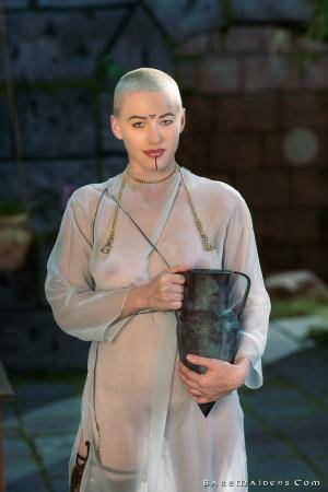 Original 1066 px/ 1600 px