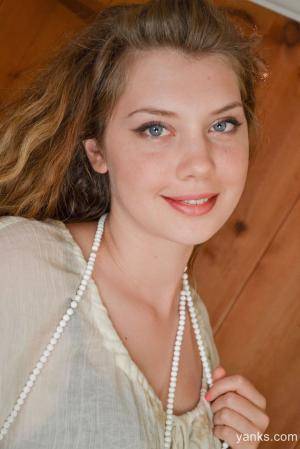 Original 854 px/ 1280 px