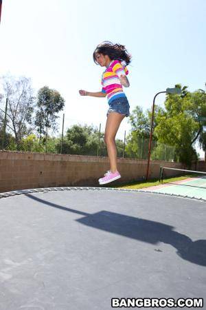 Original 533 px/ 800 px