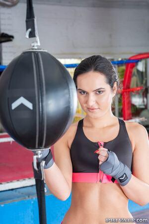 Original 1067 px/ 1600 px