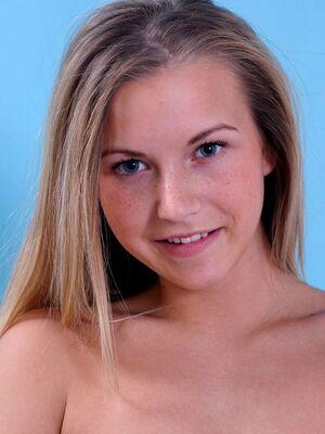 Original 768 px/ 1024 px