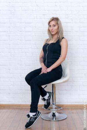 Original 854 px/ 1280 px