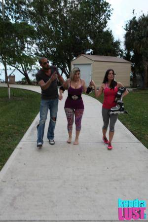 Original 1066 px/ 1600 px