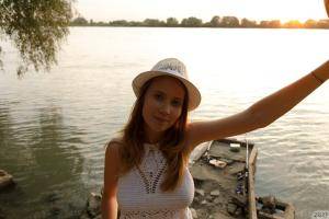 Original 1920 px/ 1280 px