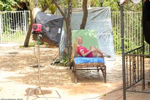 Original 1600 px/ 1074 px