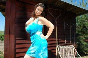 Original 1022 px/ 680 px