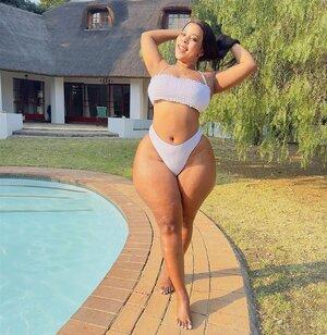 Original 1080 px/ 1109 px