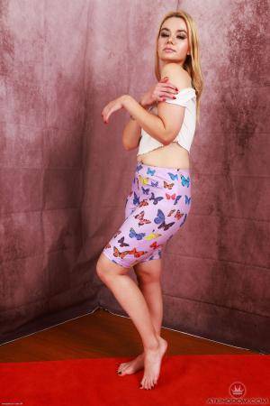 Original 2000 px/ 3000 px