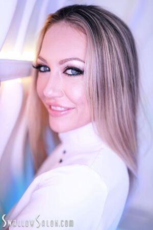 Original 854 px/ 1280 px