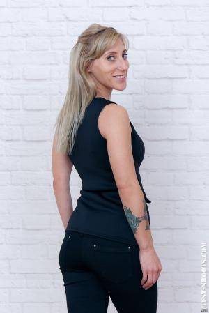 Original 854 px/ 1280 px