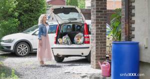 Original 4096 px/ 2160 px