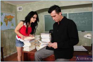 Original 850 px/ 570 px