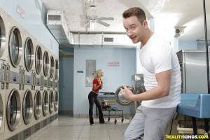 Original 3840 px/ 2560 px