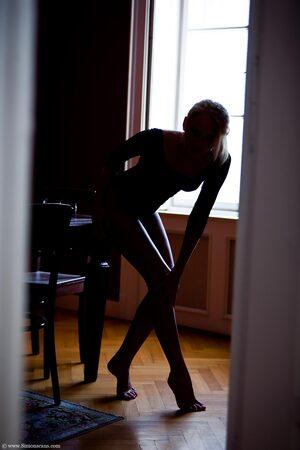 Original 1366 px/ 2048 px