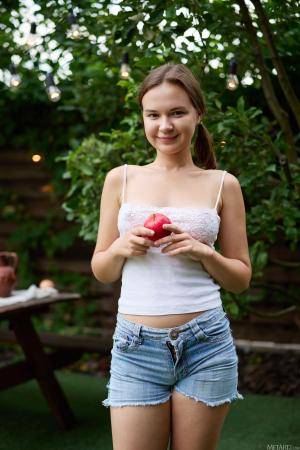 Original 4672 px/ 7008 px