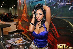 Original 882 px/ 588 px