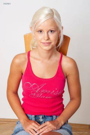 Original 851 px/ 1280 px