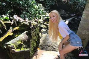 Original 3000 px/ 2000 px