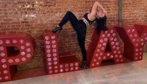 Original 750 px/ 429 px