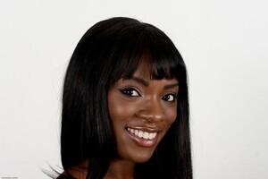 Original 1600 px/ 1064 px