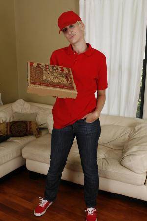 Original 1066 px/ 1600 px