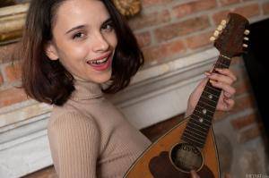 Original 6000 px/ 3992 px