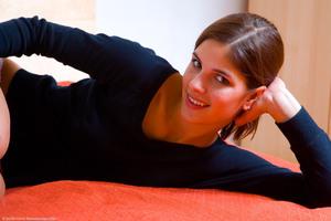 Original 1648 px/ 1098 px