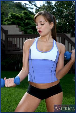 Original 537 px/ 800 px