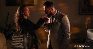 Original 4096 px/ 2160 px