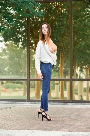 Original 852 px/ 1280 px