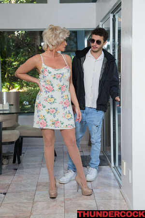 Original 1667 px/ 2500 px