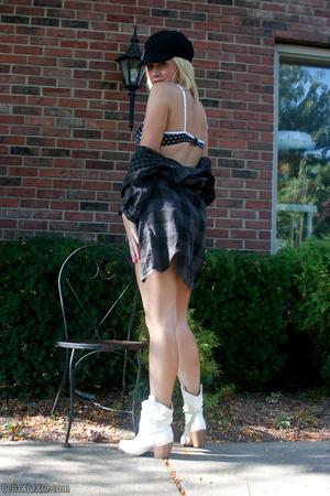 Original 1067 px/ 1600 px