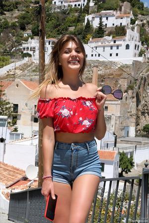 Original 2668 px/ 4000 px