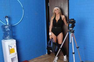 Original 2495 px/ 1663 px