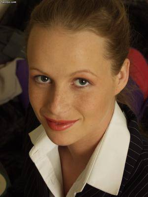 Original 730 px/ 973 px