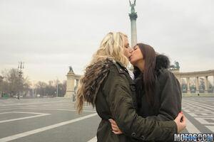 Original 1280 px/ 853 px