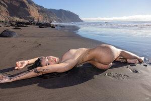 Original 8192 px/ 5464 px