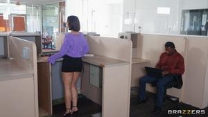 #Brazzers - Red Eviee, Lucy Lotus - Cash Counted & Pussy Pounded