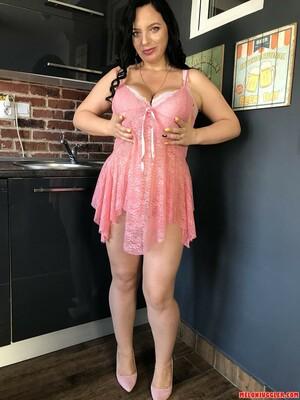 #MelonJuggler Joanna Bliss Big Boobs Lingerie Model