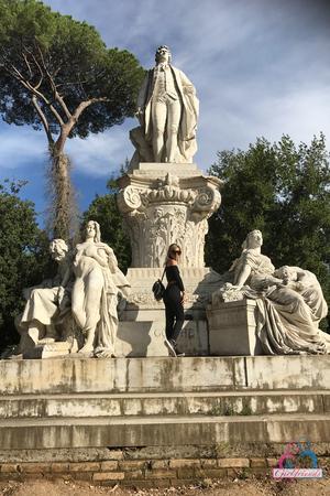 Original 2000 px/ 3000 px