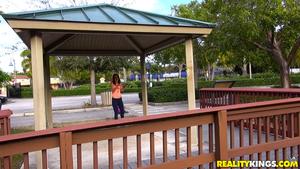 Original 1920 px/ 1080 px