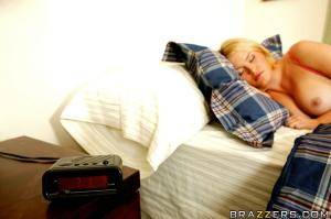 Original 900 px/ 599 px