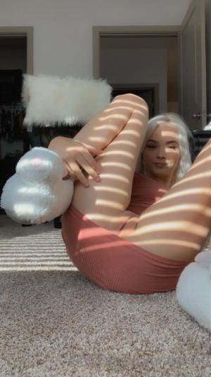 Original 715 px/ 1280 px