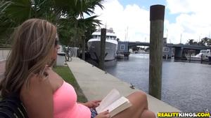 Original 3840 px/ 2160 px