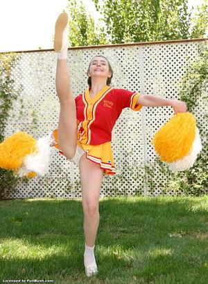 Original 753 px/ 1024 px