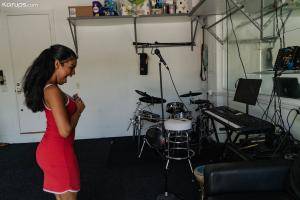 Original 2998 px/ 2000 px