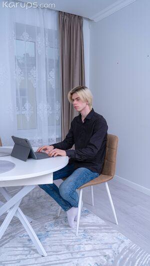 Original 1688 px/ 3000 px